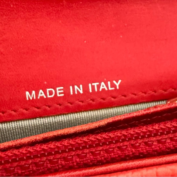 Chanel Wallet with added chain strap - Authentic! - Picture 8 of 8